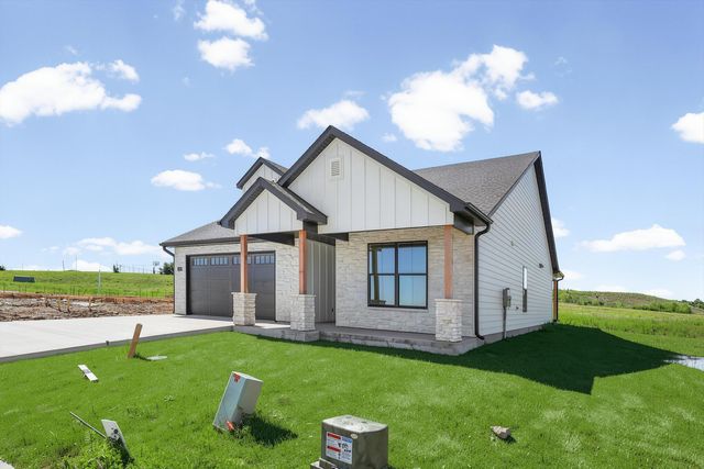 5367 ATHENA DR, Columbia, MO 65203