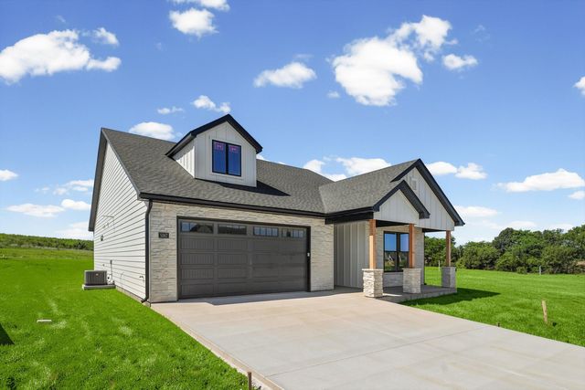 5367 ATHENA DR, Columbia, MO 65203