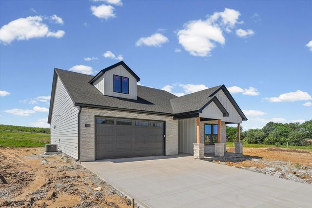 5367 ATHENA DR, Columbia, MO 65203