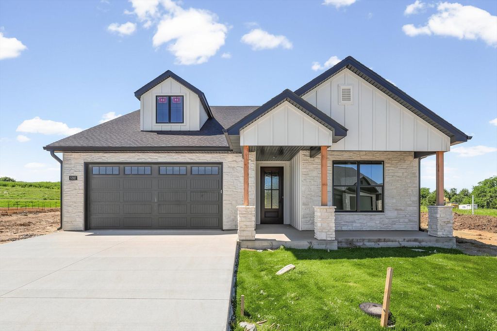 5367 ATHENA DR, Columbia, MO 65203