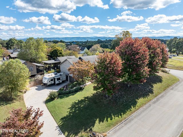 402 Golf View Drive, Maryville, TN 37801