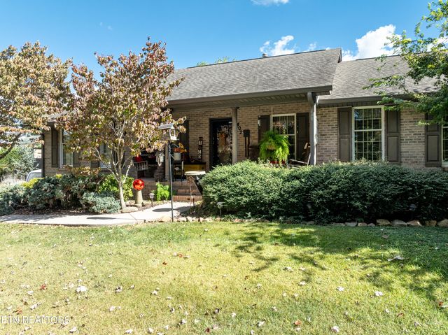 402 Golf View Drive, Maryville, TN 37801