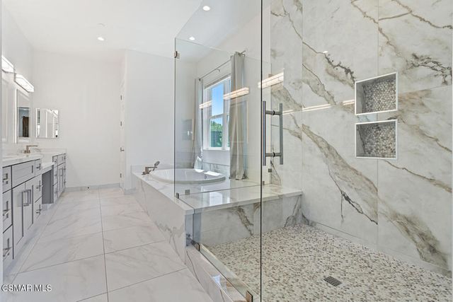 327 Toyon Court, Thousand Oaks, CA 91362