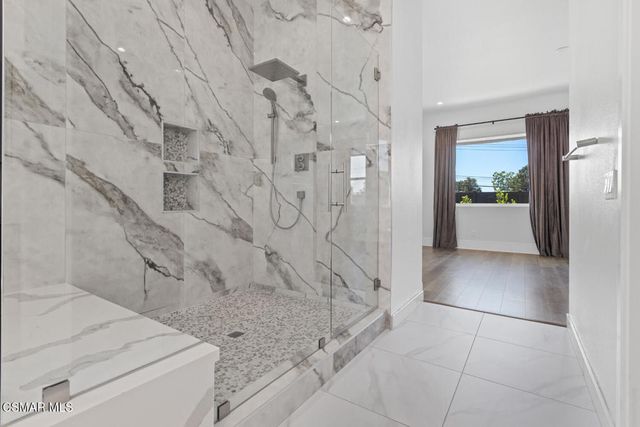 327 Toyon Court, Thousand Oaks, CA 91362