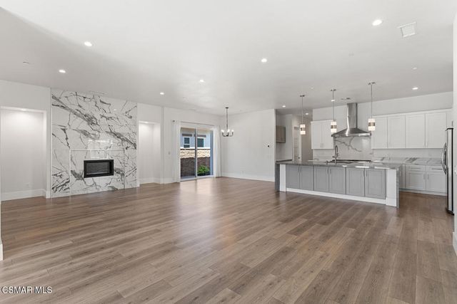327 Toyon Court, Thousand Oaks, CA 91362