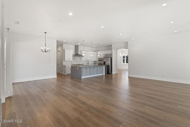 327 Toyon Court, Thousand Oaks, CA 91362