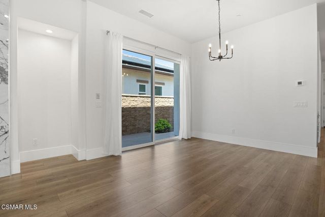 327 Toyon Court, Thousand Oaks, CA 91362