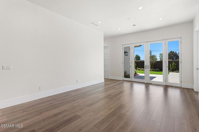 327 Toyon Court, Thousand Oaks, CA 91362