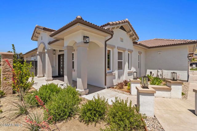 327 Toyon Court, Thousand Oaks, CA 91362