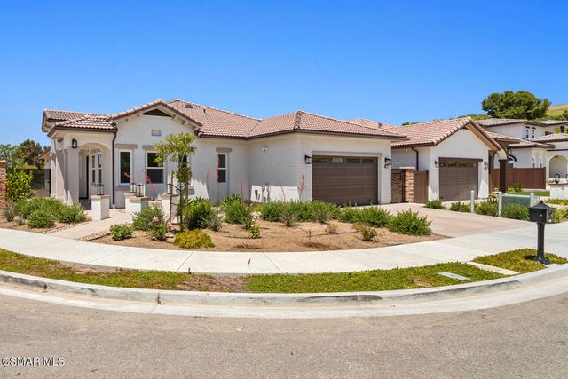 327 Toyon Court, Thousand Oaks, CA 91362