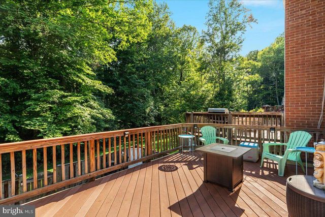 5201 LONSDALE DR, Springfield, VA 22151