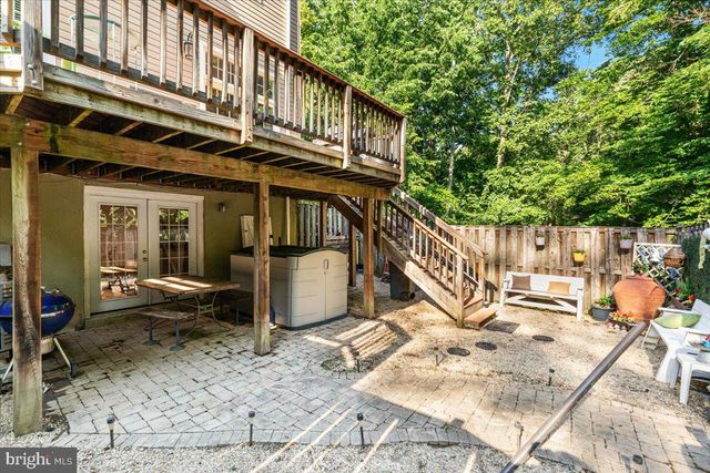 5201 LONSDALE DR, Springfield, VA 22151