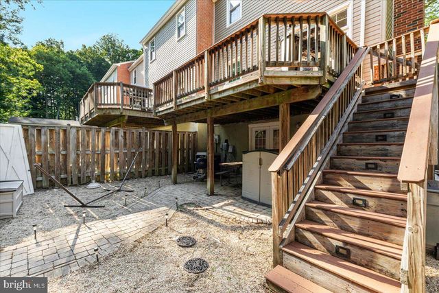 5201 LONSDALE DR, Springfield, VA 22151