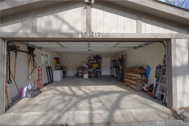 4096 Woodedge Drive, Bellbrook, OH 45305