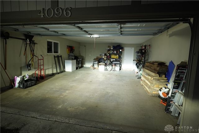 4096 Woodedge Drive, Bellbrook, OH 45305