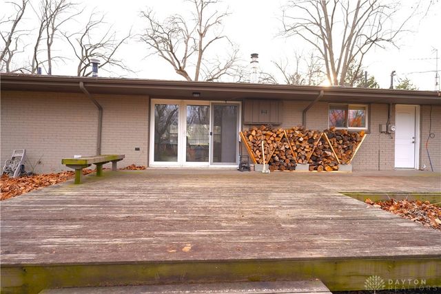 4096 Woodedge Drive, Bellbrook, OH 45305