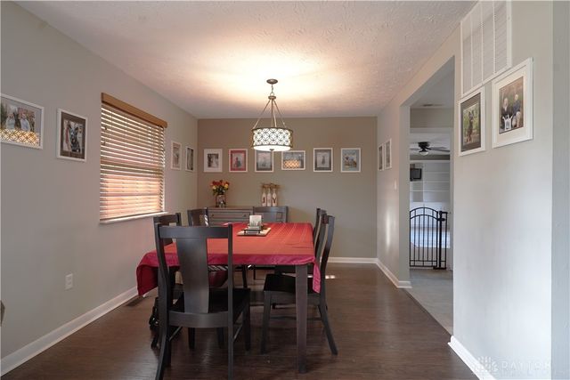 4096 Woodedge Drive, Bellbrook, OH 45305