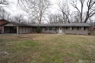 4096 Woodedge Drive, Bellbrook, OH 45305