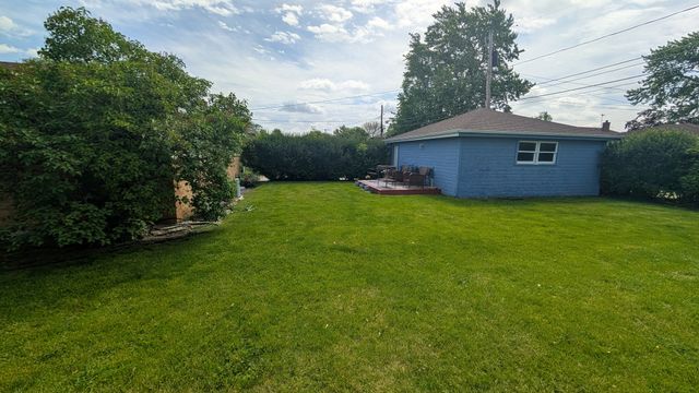 5151 Chase Avenue, Skokie, IL 60077