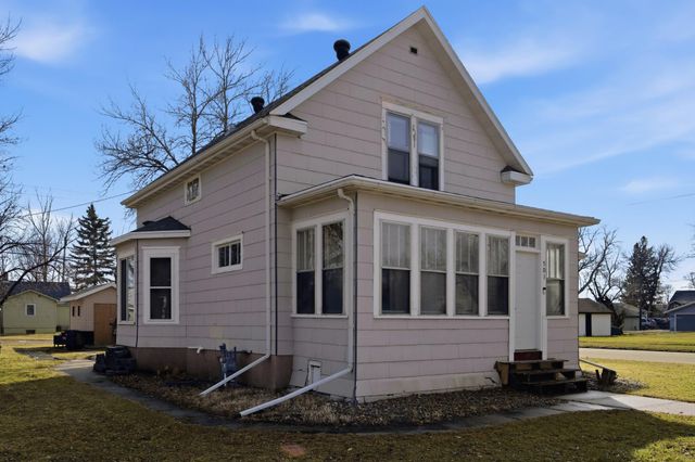 501 1st Avenue SE, Dilworth, MN 56529