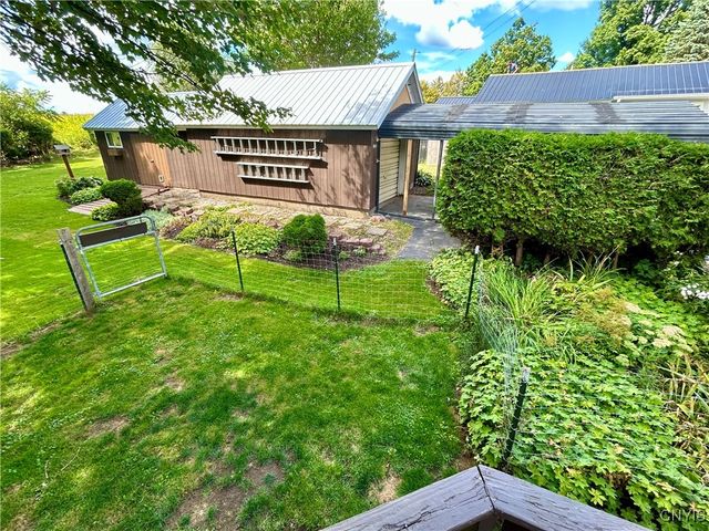 9693 State Route 812, New Bremen, NY 13327