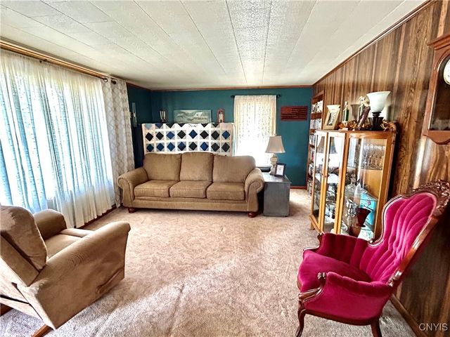 9693 State Route 812, New Bremen, NY 13327