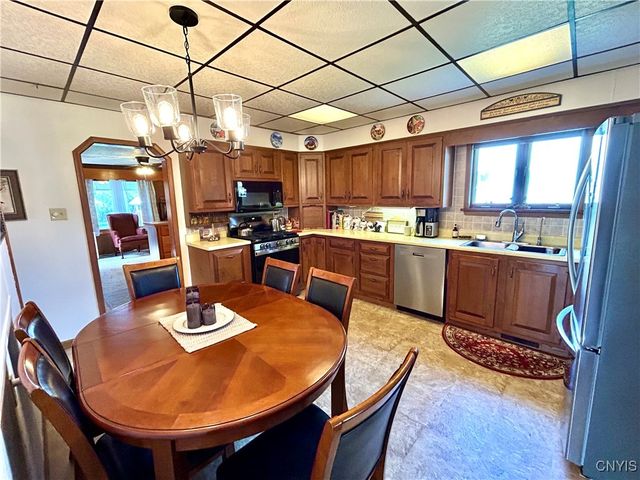 9693 State Route 812, New Bremen, NY 13327