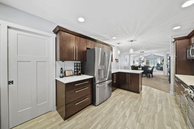 1853 Shady Lane, Brooklyn, MI 49230