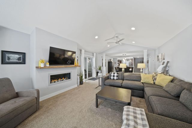 1853 Shady Lane, Brooklyn, MI 49230