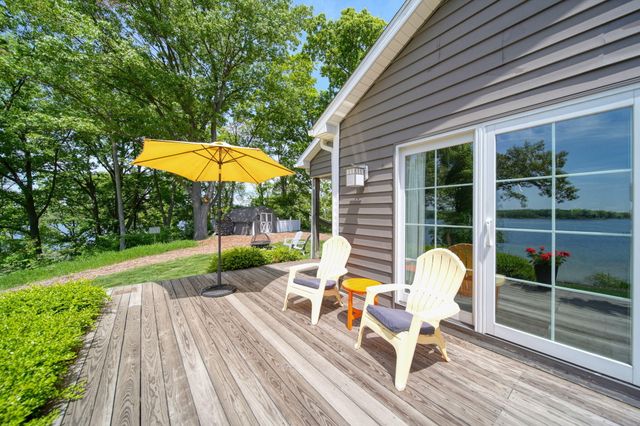 1853 Shady Lane, Brooklyn, MI 49230