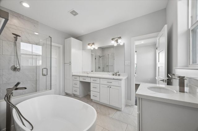 2001 Oceanview Drive, Seabrook, TX 77586