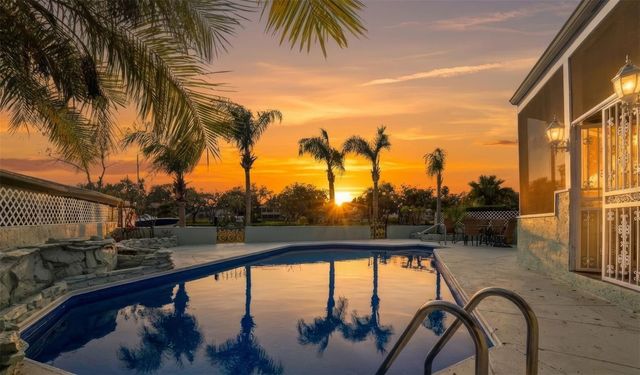 6128 OAK RIDGE AVENUE, New Port Richey, FL 34653