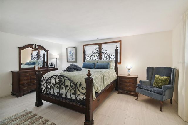 6128 OAK RIDGE AVENUE, New Port Richey, FL 34653