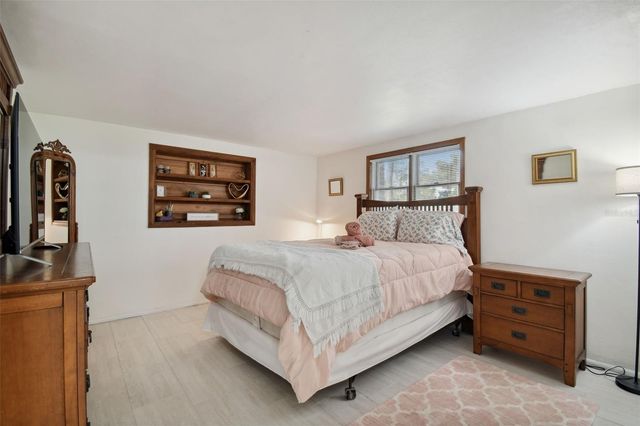 6128 OAK RIDGE AVENUE, New Port Richey, FL 34653