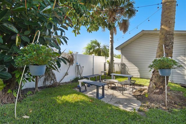 6128 OAK RIDGE AVENUE, New Port Richey, FL 34653