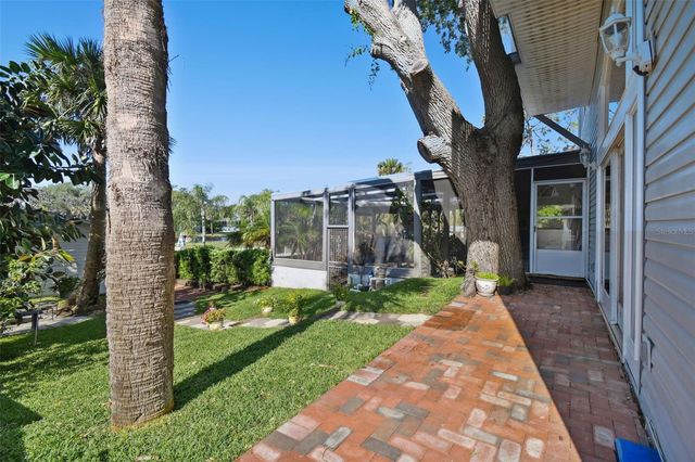 6128 OAK RIDGE AVENUE, New Port Richey, FL 34653