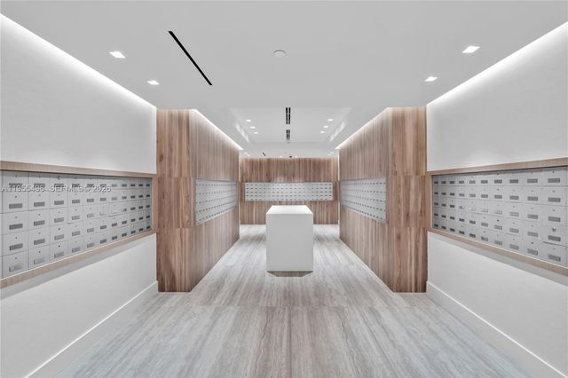 2301 Collins Ave 1006, Miami Beach, FL 33139