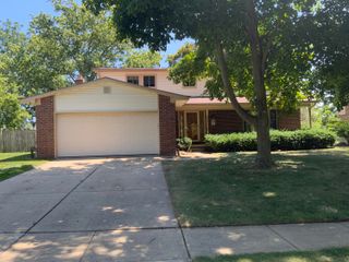 359 Old Creek Drive, Saline City, MI 48176