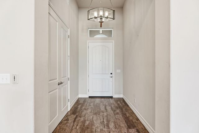 5675 Boston Ave, Kingsburg, CA 93631