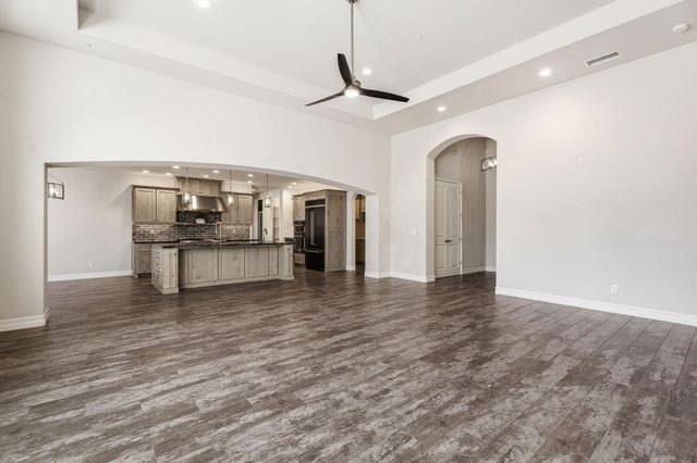 5675 Boston Ave, Kingsburg, CA 93631