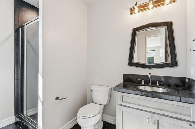 5675 Boston Ave, Kingsburg, CA 93631