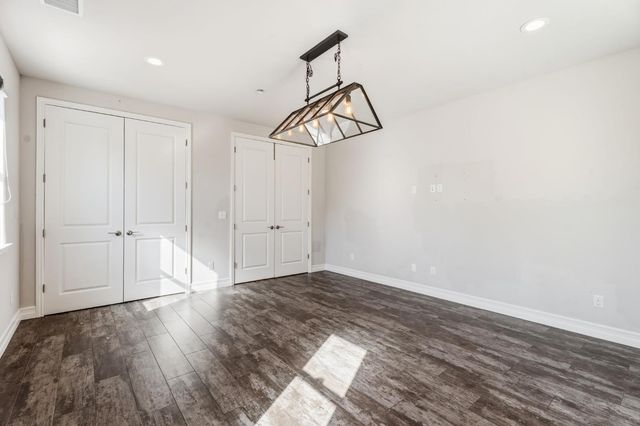 5675 Boston Ave, Kingsburg, CA 93631