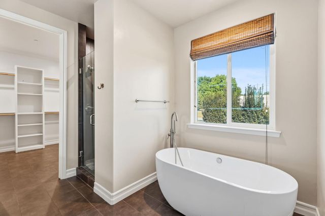 5675 Boston Ave, Kingsburg, CA 93631