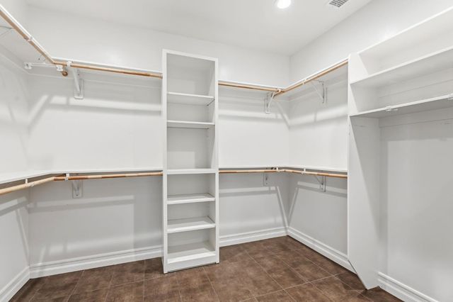 5675 Boston Ave, Kingsburg, CA 93631