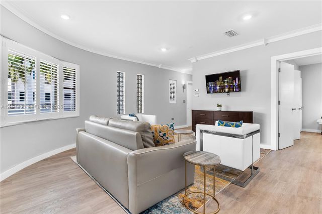 8101 Harding Avenue, Miami Beach, FL 33141