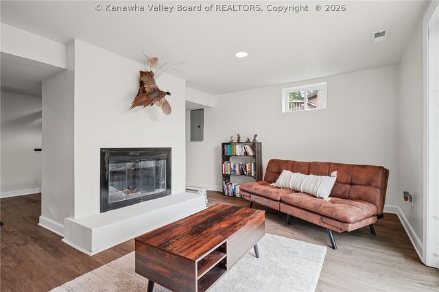 1416 Longridge Road, Charleston, WV 25314