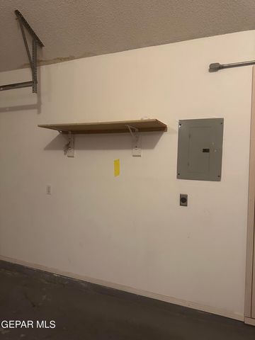 5615 BURNING TREE Drive, El Paso, TX 79912