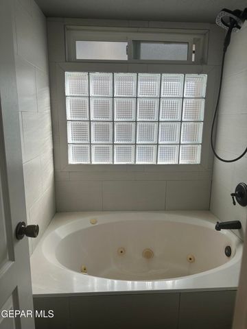 5615 BURNING TREE Drive, El Paso, TX 79912