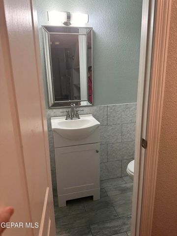 5615 BURNING TREE Drive, El Paso, TX 79912