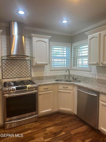 5615 BURNING TREE Drive, El Paso, TX 79912